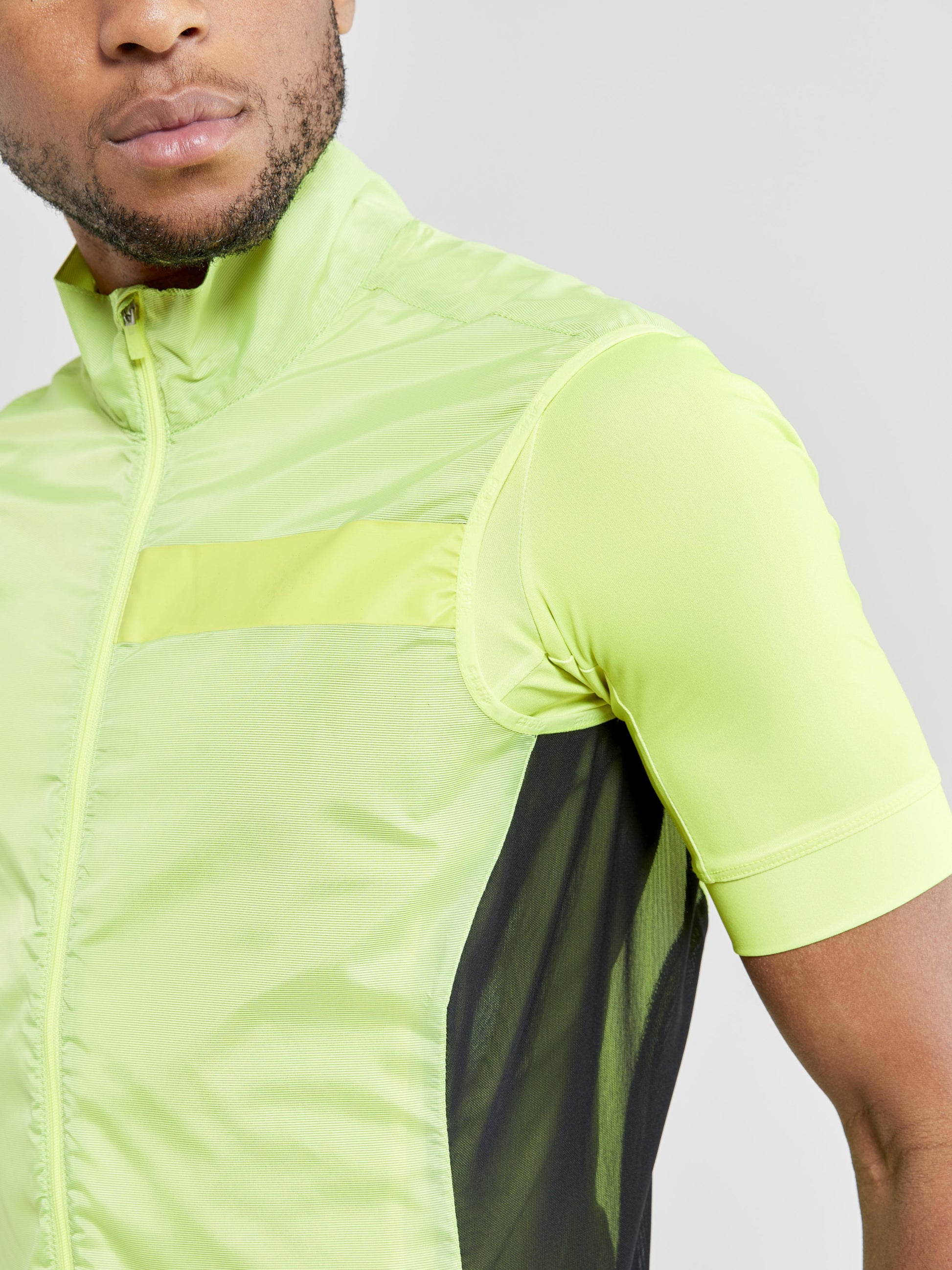 MEN'S ESSENCE LIGHT WIND CYCLING VEST Men's Jackets and Vests Craft Sportswear NA