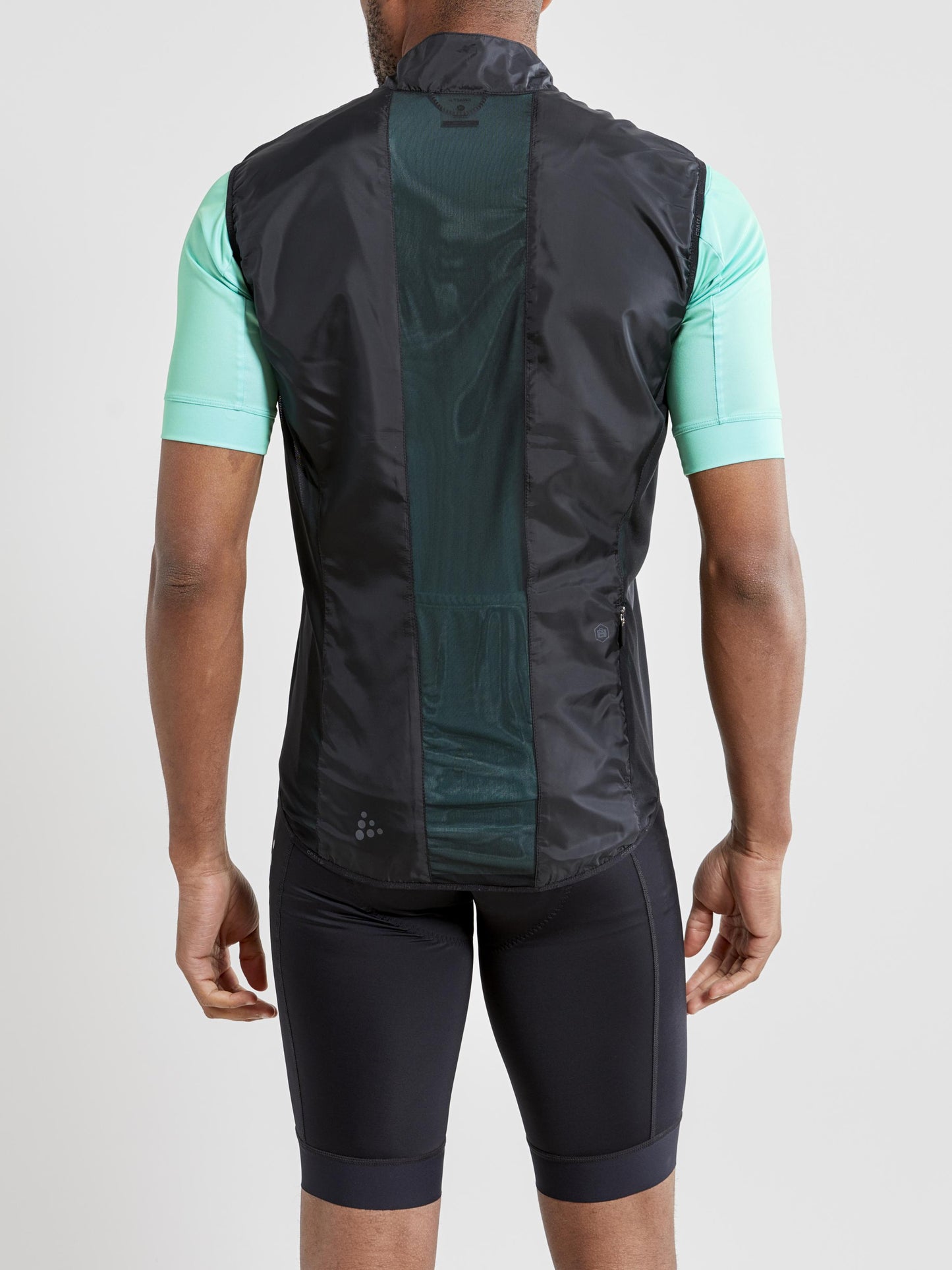 MEN'S ESSENCE LIGHT WIND CYCLING VEST Men's Jackets and Vests Craft Sportswear NA