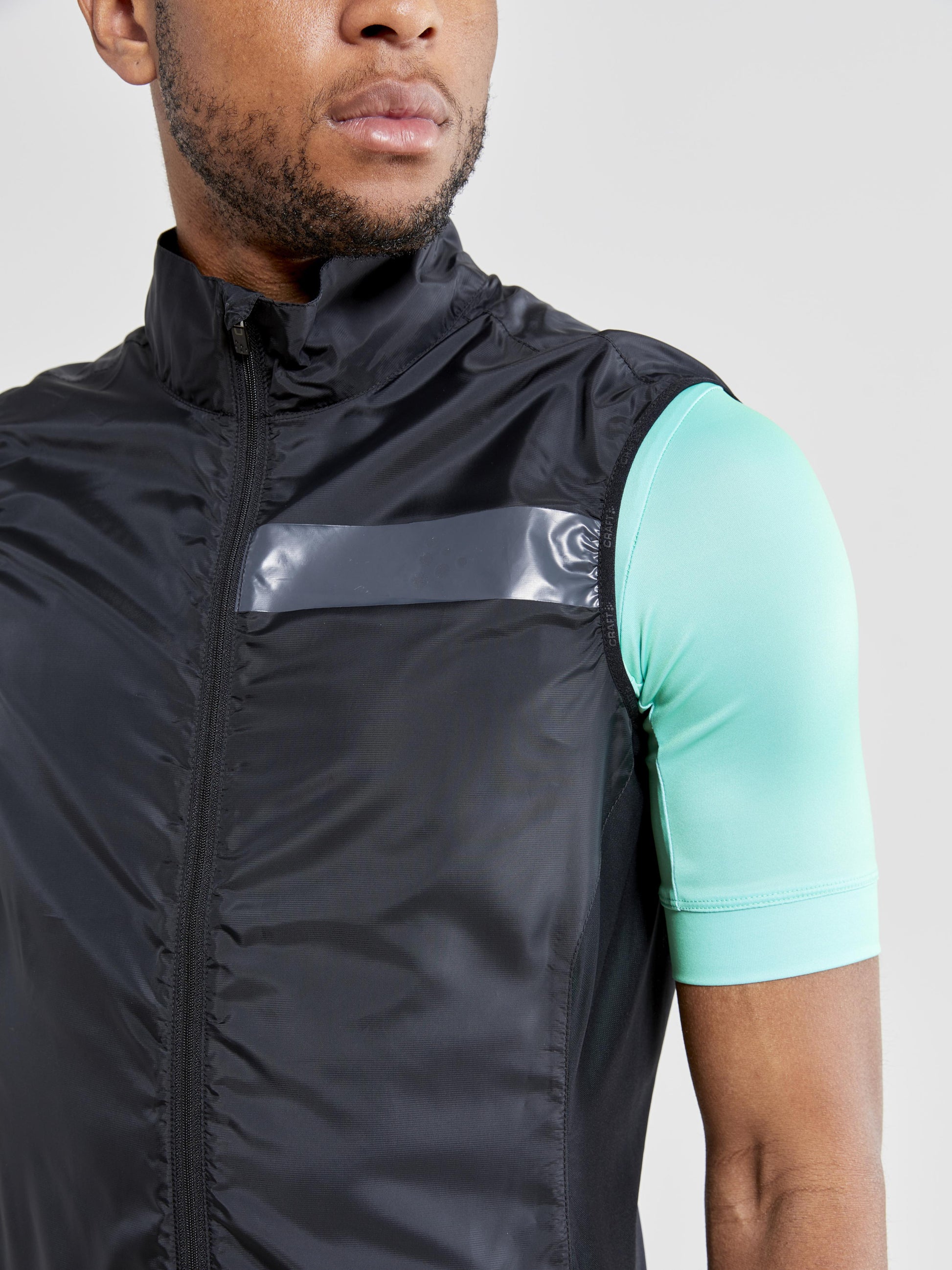 MEN'S ESSENCE LIGHT WIND CYCLING VEST Men's Jackets and Vests Craft Sportswear NA