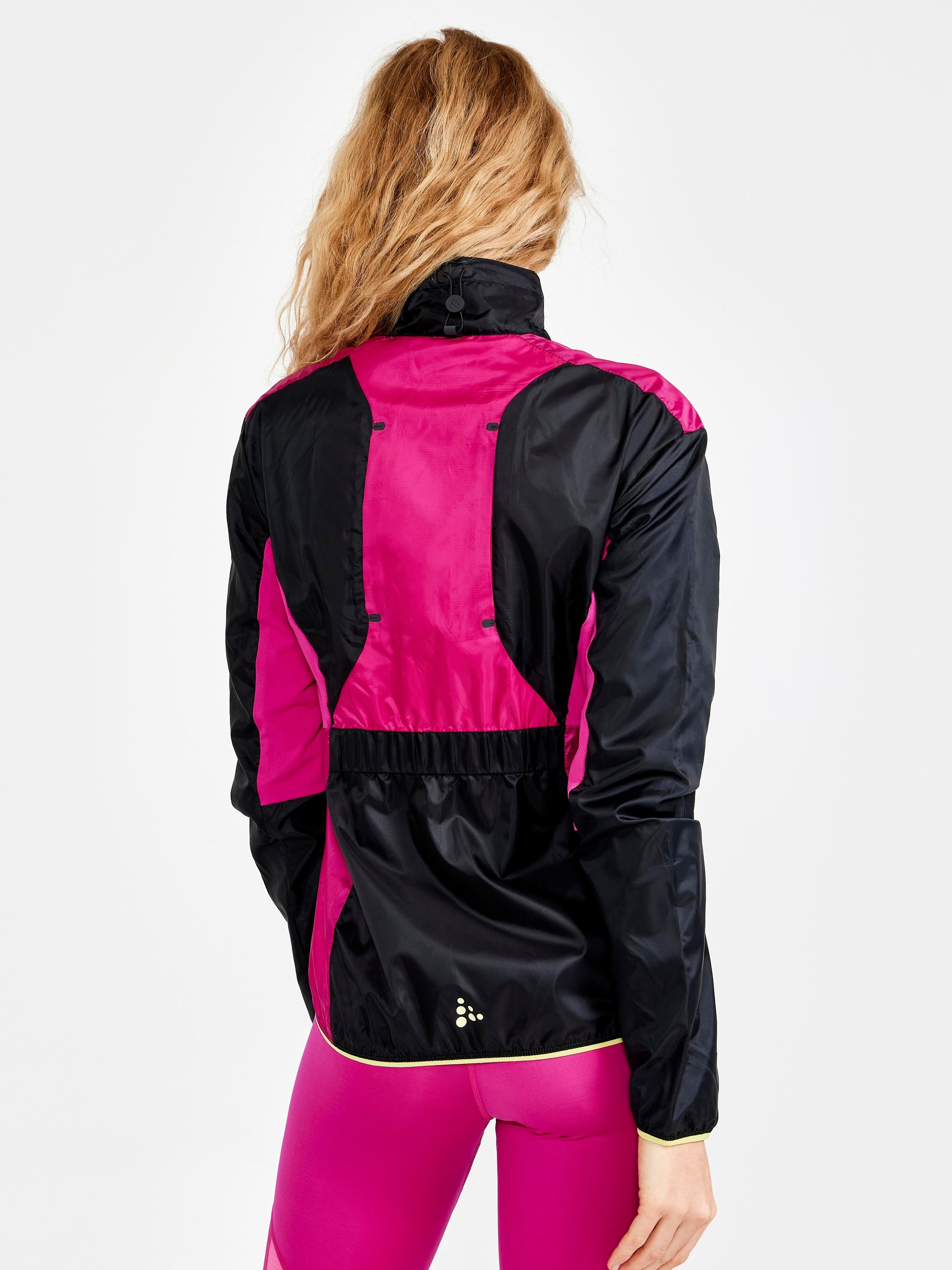 WOMEN'S PRO HYPERVENT RUNNING JKT Women's Jackets and Vests Craft Sportswear NA