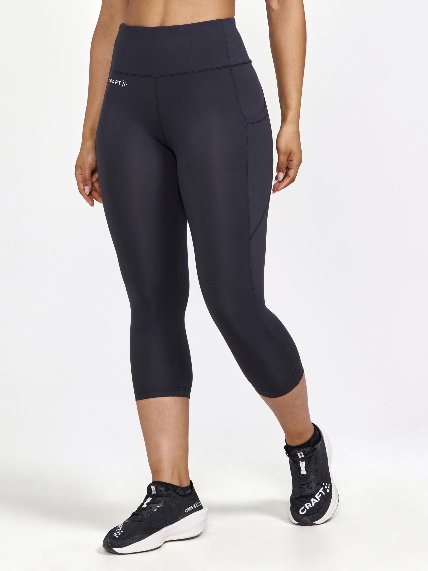 WOMEN'S ADV ESSENCE CAPRI TRAINING TIGHTS 2 Craft Sportswear NA